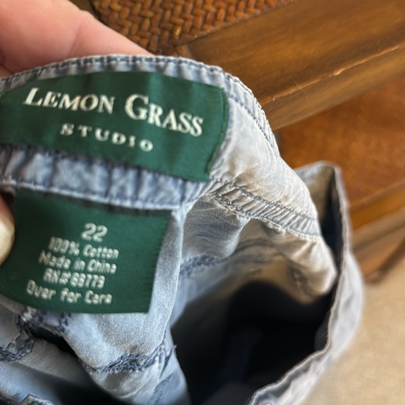 Gray Cargo Capris - Picture 3 of 3